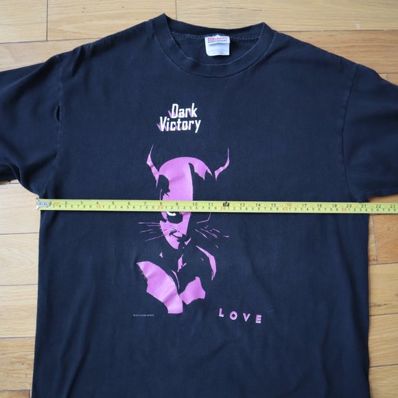 Vintage 2000 Dark Victory Love Catwoman Graphitti Graphic Black T Shirt,… - Picture 13 of 13